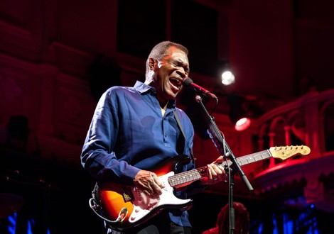 Robert Cray playing the guitar